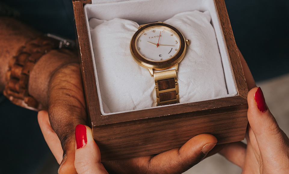 perfect gift wooden watch cadeau parfait montre en bois